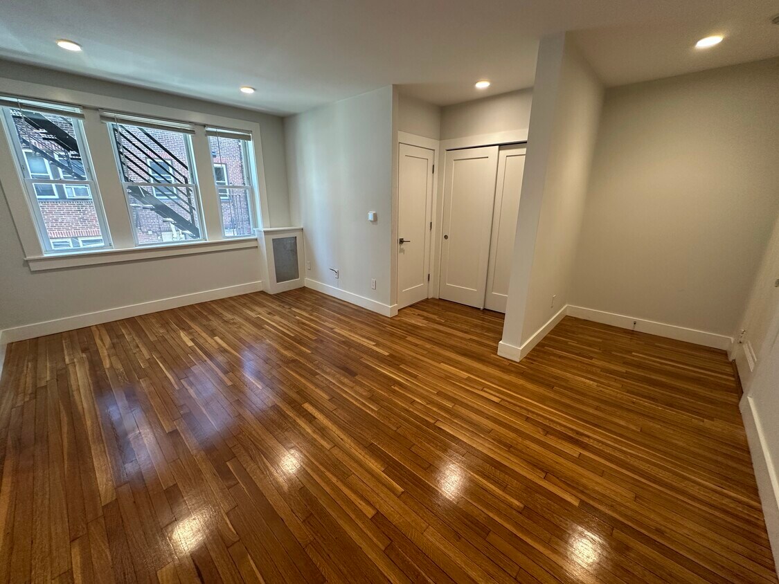 Foto principal - 130 Highland Ave