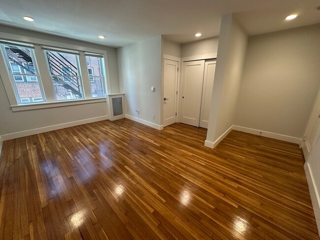 Building Photo - 130 Highland Ave