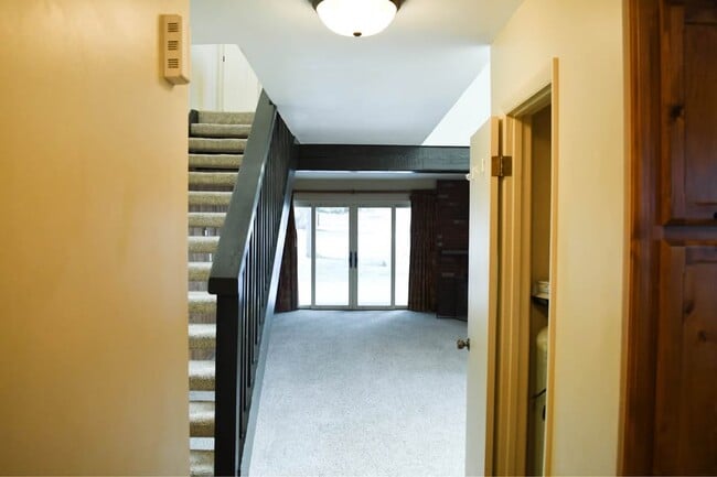 Building Photo - 14913 CO-82