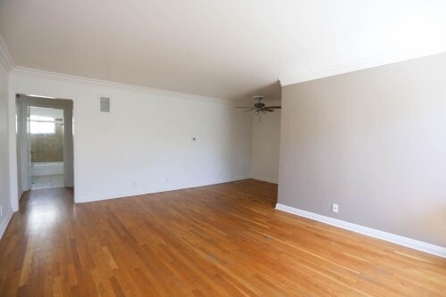 Building Photo - 216 S Gale Dr