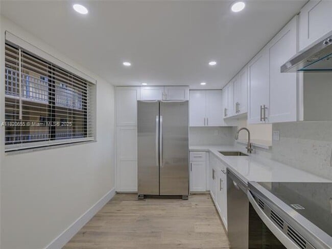 Foto del edificio - 8625 NW 8th St