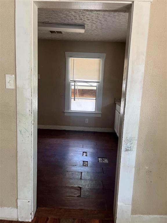 Foto del edificio - 8147 Easton St