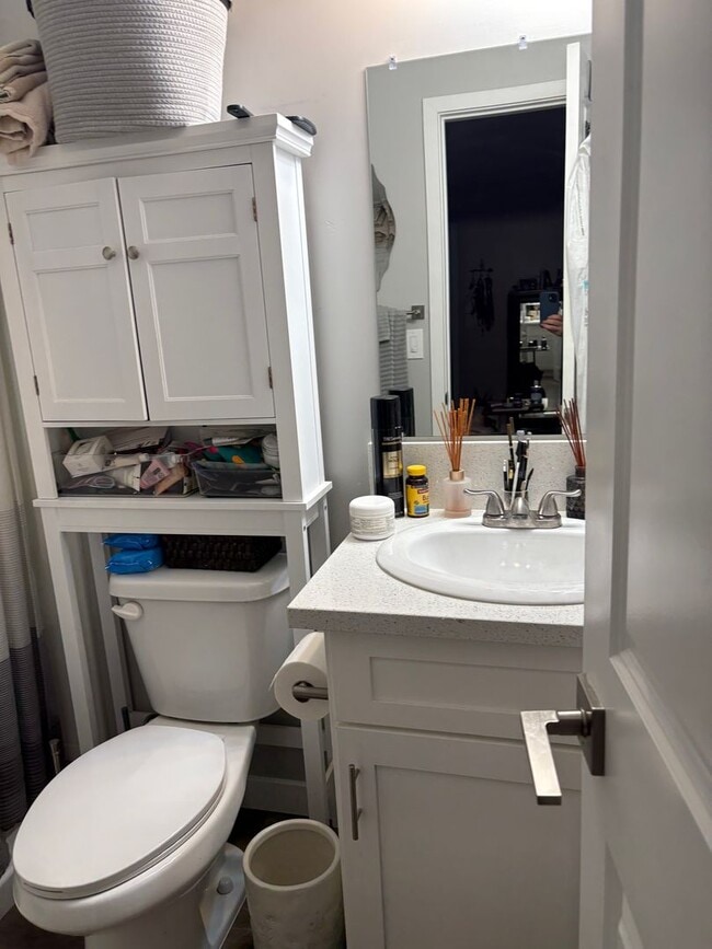 Building Photo - FOR RENT!!! Beautiful studio in National City FOR RENT!!!