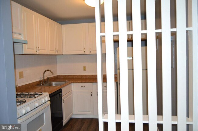 Building Photo - 6701 Wilmont Dr