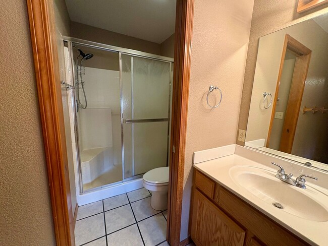 Building Photo - Gorgeous Flagstaff Home