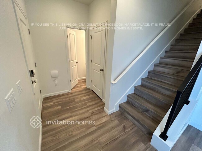 Foto del edificio - 322 N Broadway Dr