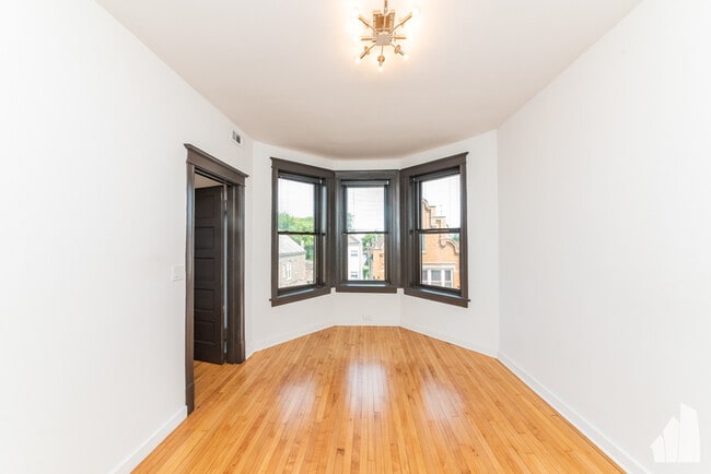 Building Photo - 837 W 33rd St