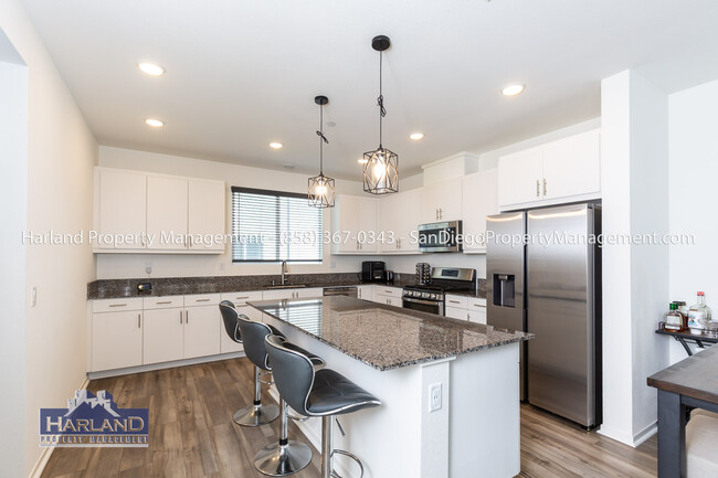 Foto del edificio - 5470 Seacliff Pl