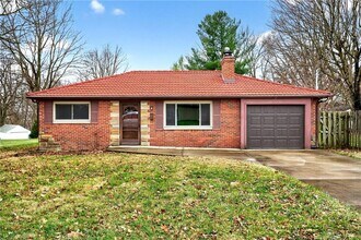 Building Photo - 275 Parker Dr