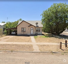Building Photo - 1023 W University Dr