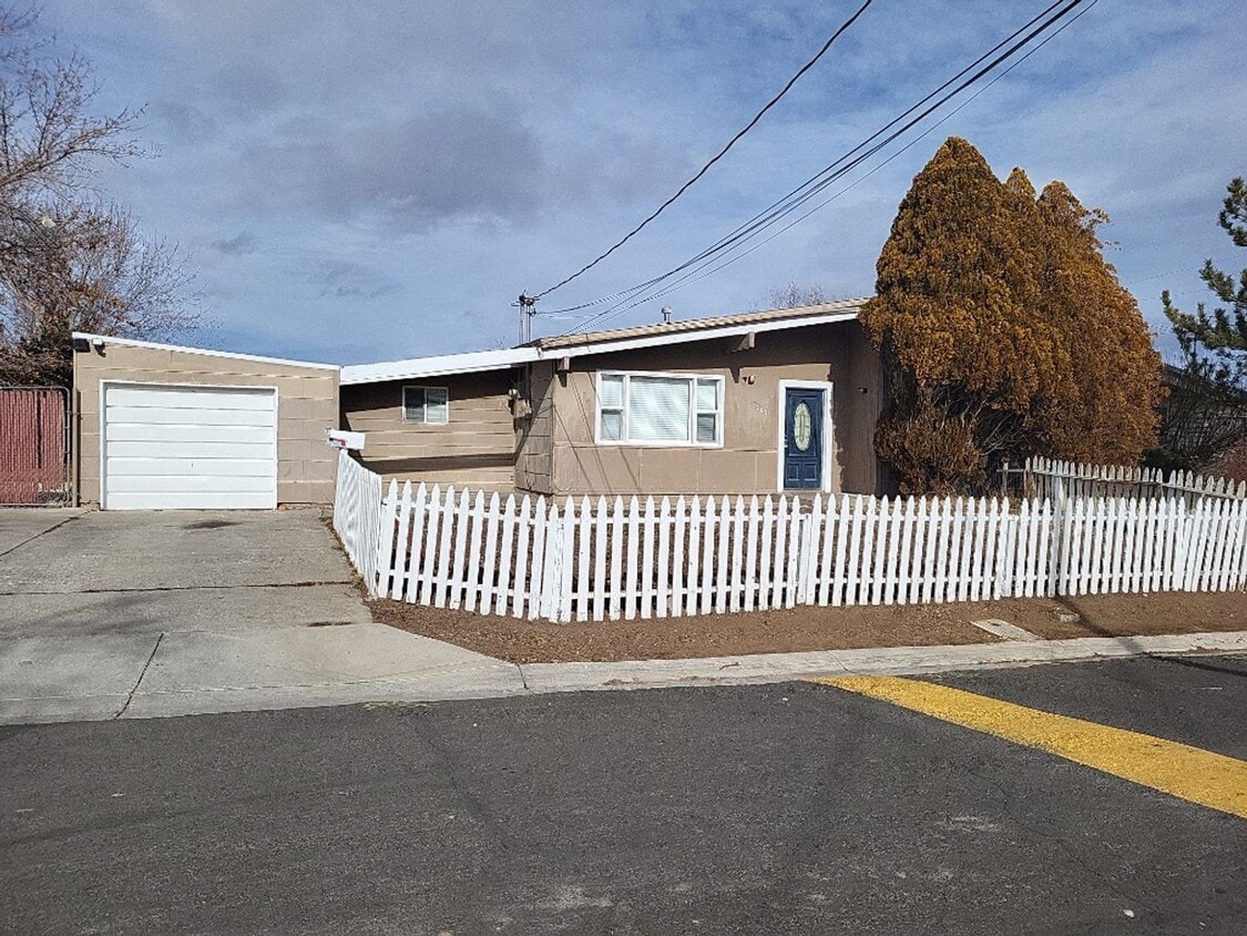 5203 Allegheny St, Reno, NV 89506 House Rental in Reno, NV