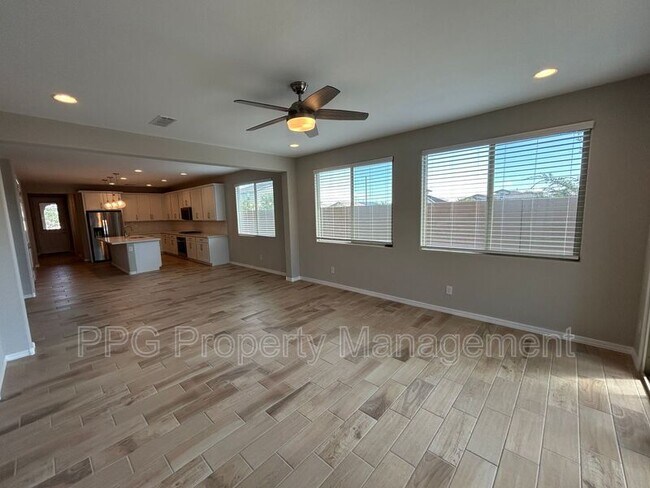 Foto del edificio - 13310 N 173rd Ln