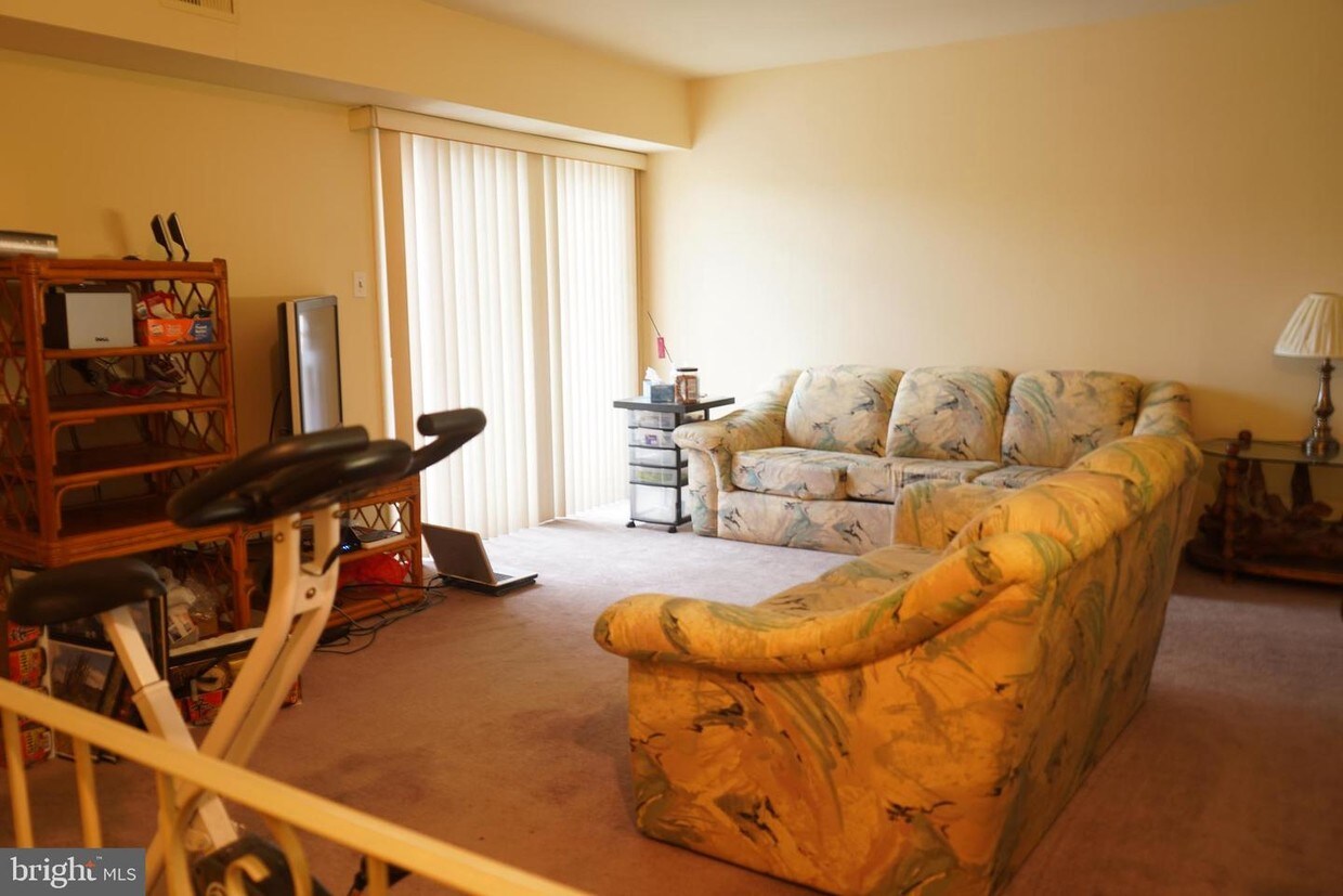 2906 State Hill Rd Unit G12, Wyomissing, PA 19610 Room for Rent in Wyomissing, PA