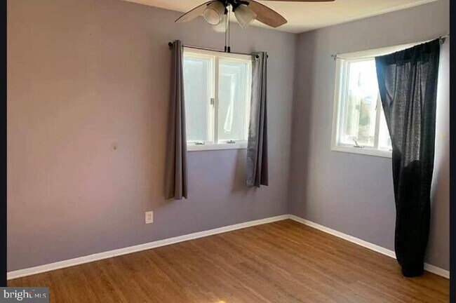 Building Photo - 93 Elton Ave