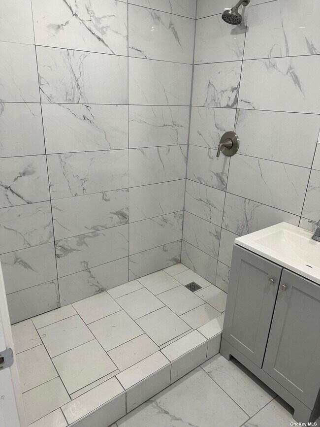 Foto del edificio - 647 Manida St