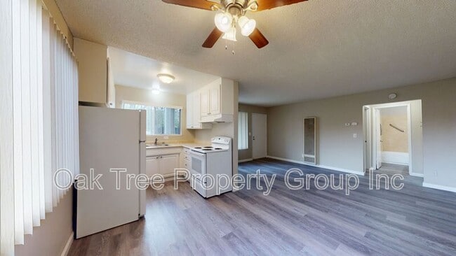 Building Photo - 1674 Cordoba St