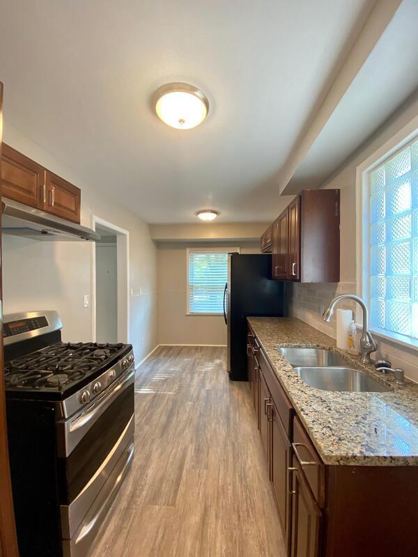 Foto del edificio - 9545 Beaverland St