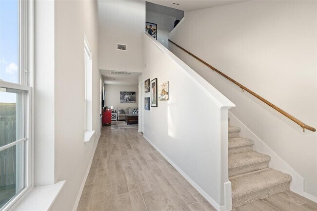 Foto del edificio - 408 Black Opal Dr