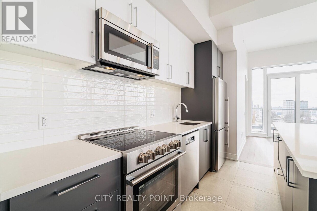 Photo principale - 2525-2525 Bathurst St