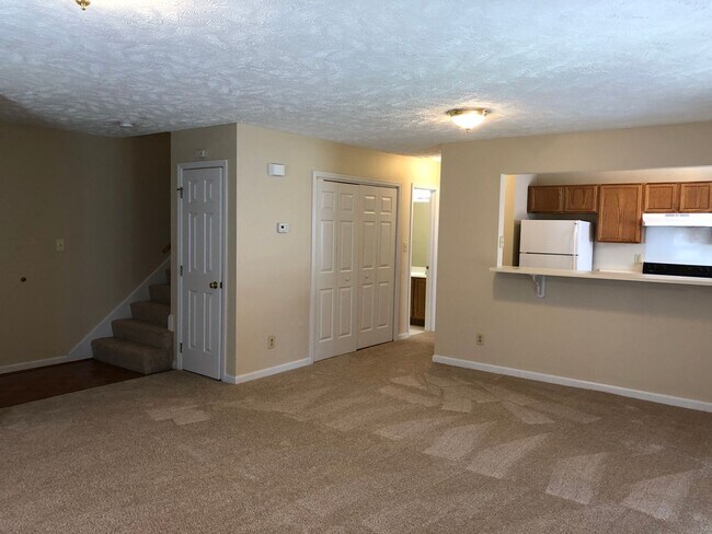 Building Photo - 1024-4 Ancestry Dr Available 1/29/24
