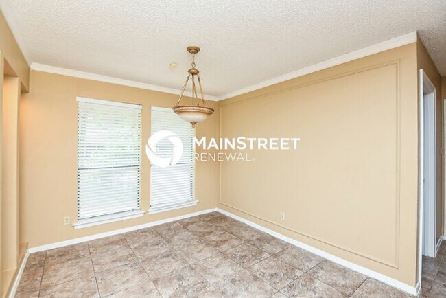 Foto del edificio - 4 Bedroom Pet-Friendly Home in Arlington, TX with Main Street Renewal