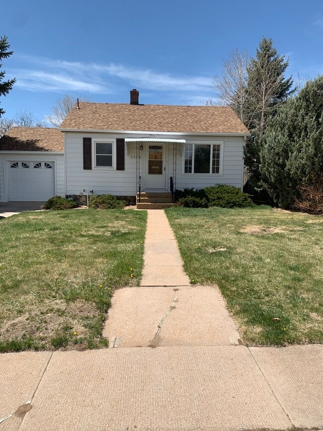 Building Photo - 3318 Dillon Ave