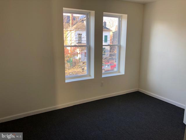 Building Photo - 328 Rutherford Ave