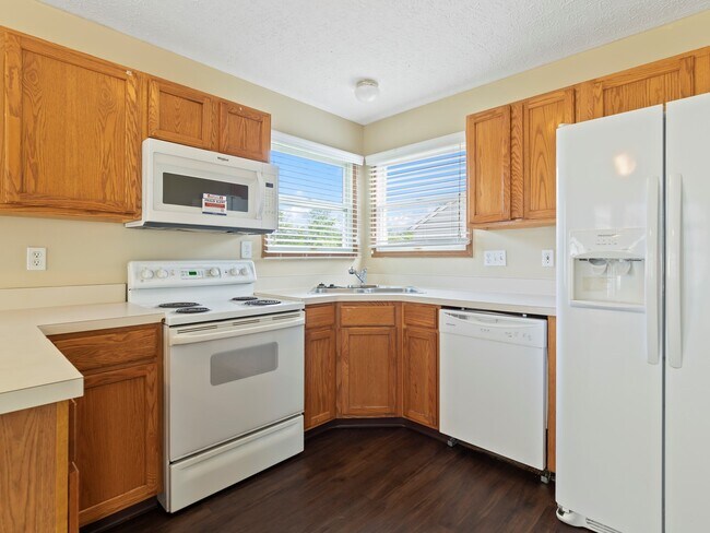 Building Photo - 254 Yehlshire Dr