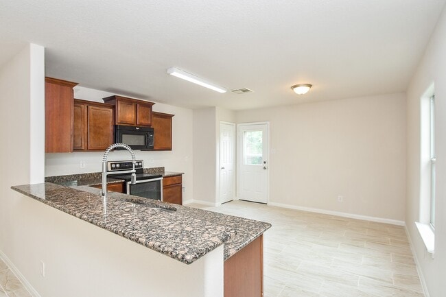 Foto del edificio - 17119 Hawks Landing Dr
