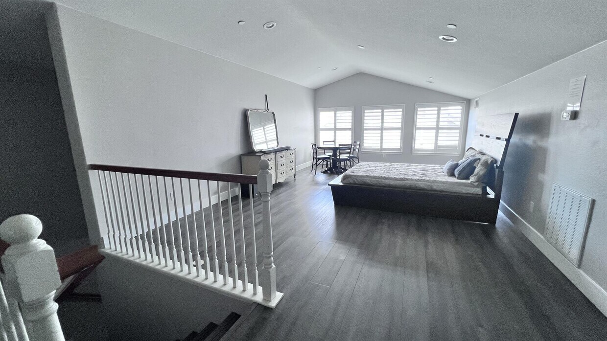 15652 Portenza Dr Unit 3, Fontana, CA 92336 Room for Rent in Fontana