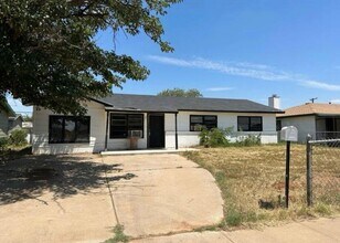 Building Photo - 3305 E Colgate St