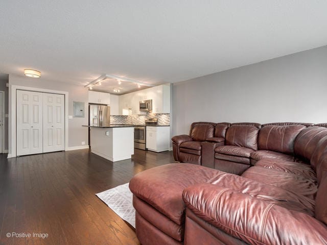 Foto del edificio - 2930 N Sheridan Rd