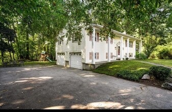 Building Photo - 18 Edgewood Ave