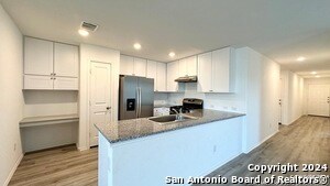 Building Photo - 466 Fairy Duster Dr