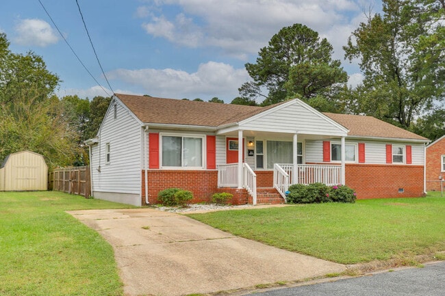 Photo - 1011 Robinson Rd House