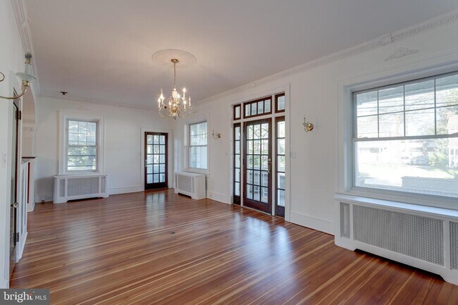 Building Photo - 4727 Browning Rd