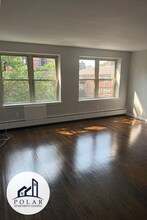 Building Photo - 821 Central St