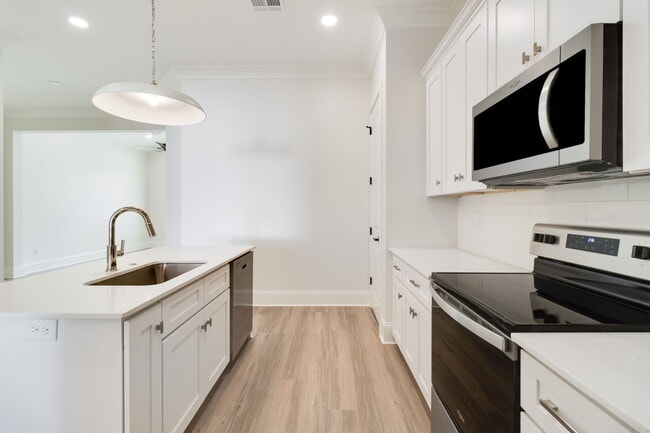 Building Photo - 109 Perth Pl