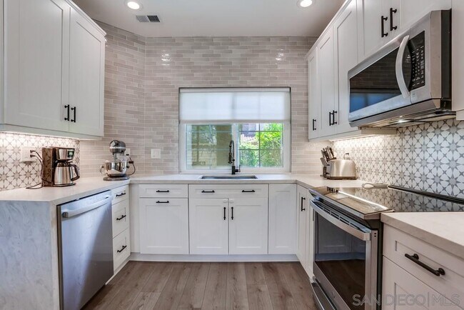 Building Photo - 3887 Creststone Pl