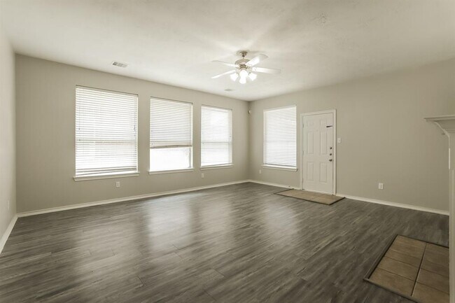 Building Photo - 17919 Plum Green Ct