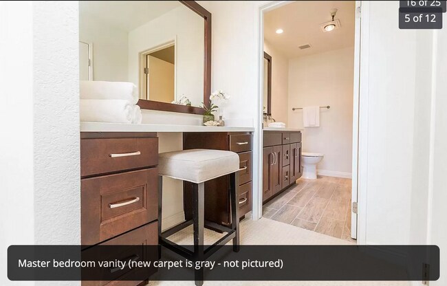Foto del edificio - 14630 Dickens St
