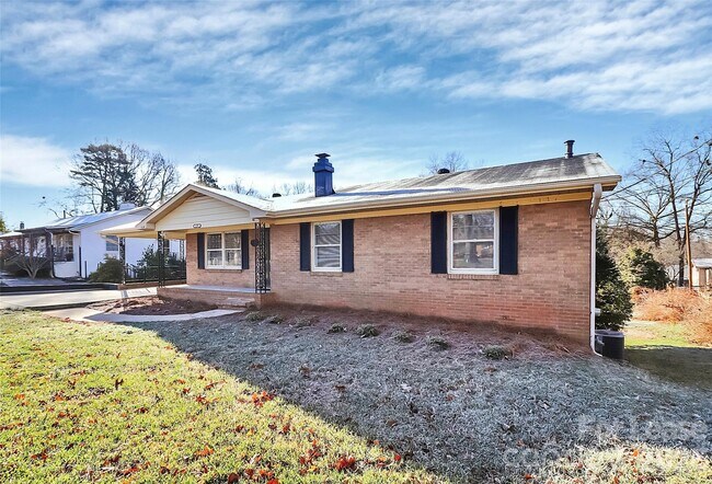 Foto del edificio - 526 Julia Ave