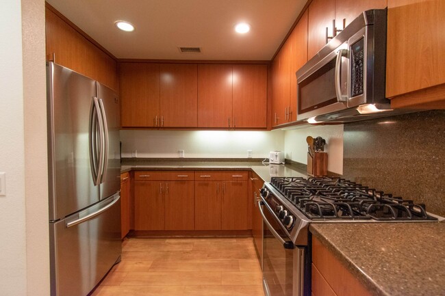 Building Photo - Excellent Cupertino Location Across from A...