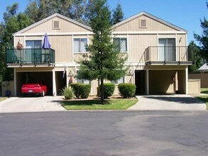 Cabernet Apartments photo'