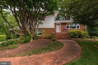 Building Photo - 7107 Tyndale St