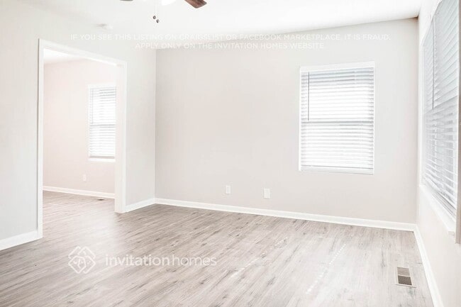 Foto del edificio - 982 Hutchens Rd SE