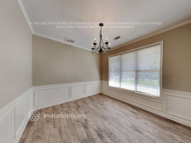 Foto del edificio - 8920 Watersedge Ct