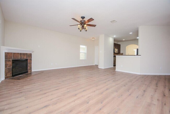 Foto del edificio - 14914 Liberty Stone Ln