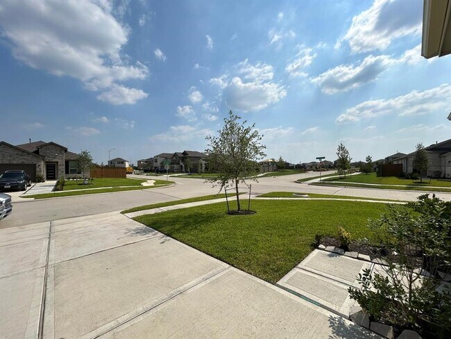 Building Photo - 21122 Sherrell Bay Dr