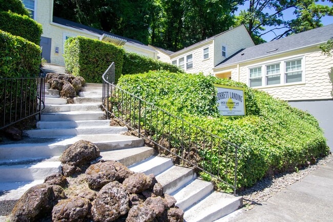 Rare Availability! 1-Bedroom w/ Bonus Room Ready Early August! - Rare Availability! 1-Bedroom w/ Bonus Room Ready Early August! Apartment